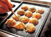 たこ焼きを自分で焼く